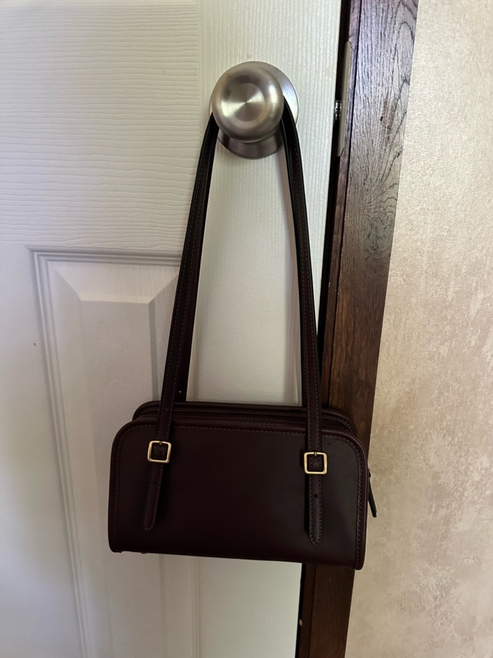 Coach Burgundy Leather Swing Zip 20